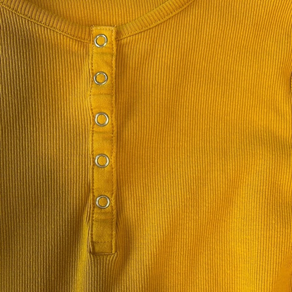 Zara Yellow Long Sleeve ribbed slightly cropped top size 9 youth - Picture 5 of 8